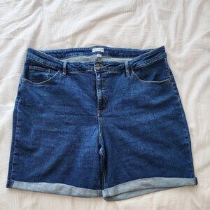 USED Ava&Viv Plus Size Cuffed Bermuda Jean Shorts - 24 Dark wash